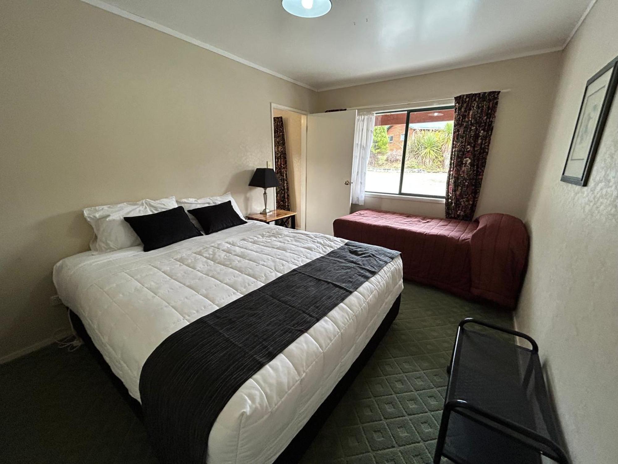Kiwi Park Motels Мерчисон Экстерьер фото