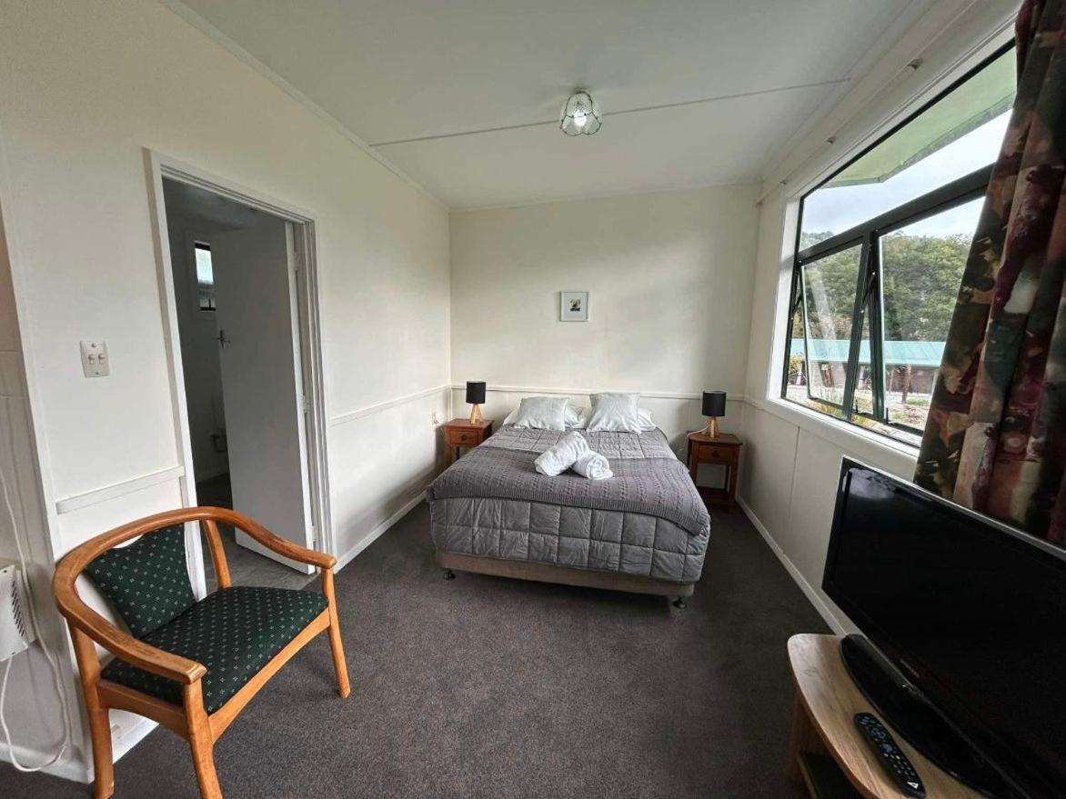 Kiwi Park Motels Мерчисон Экстерьер фото