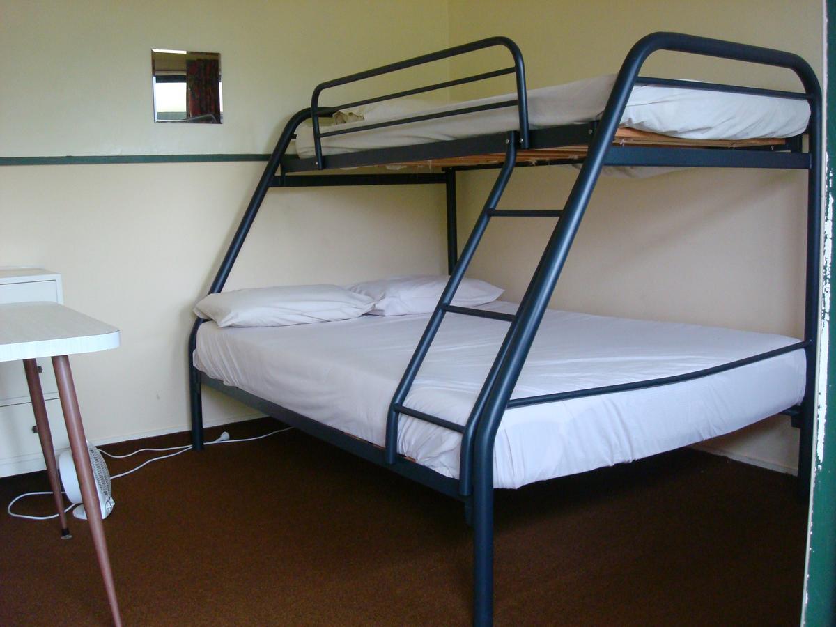 Kiwi Park Motels Мерчисон Экстерьер фото