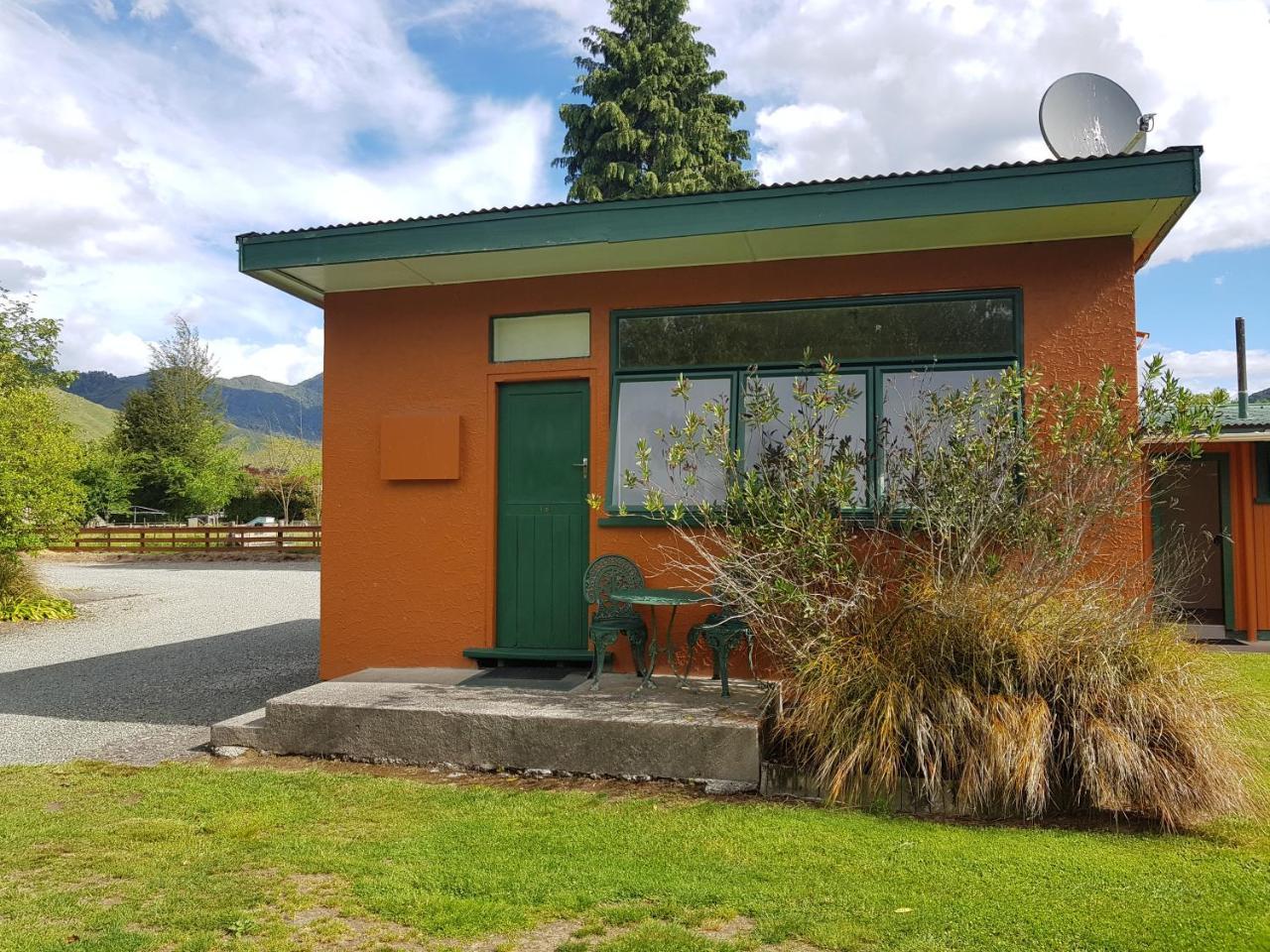 Kiwi Park Motels Мерчисон Экстерьер фото