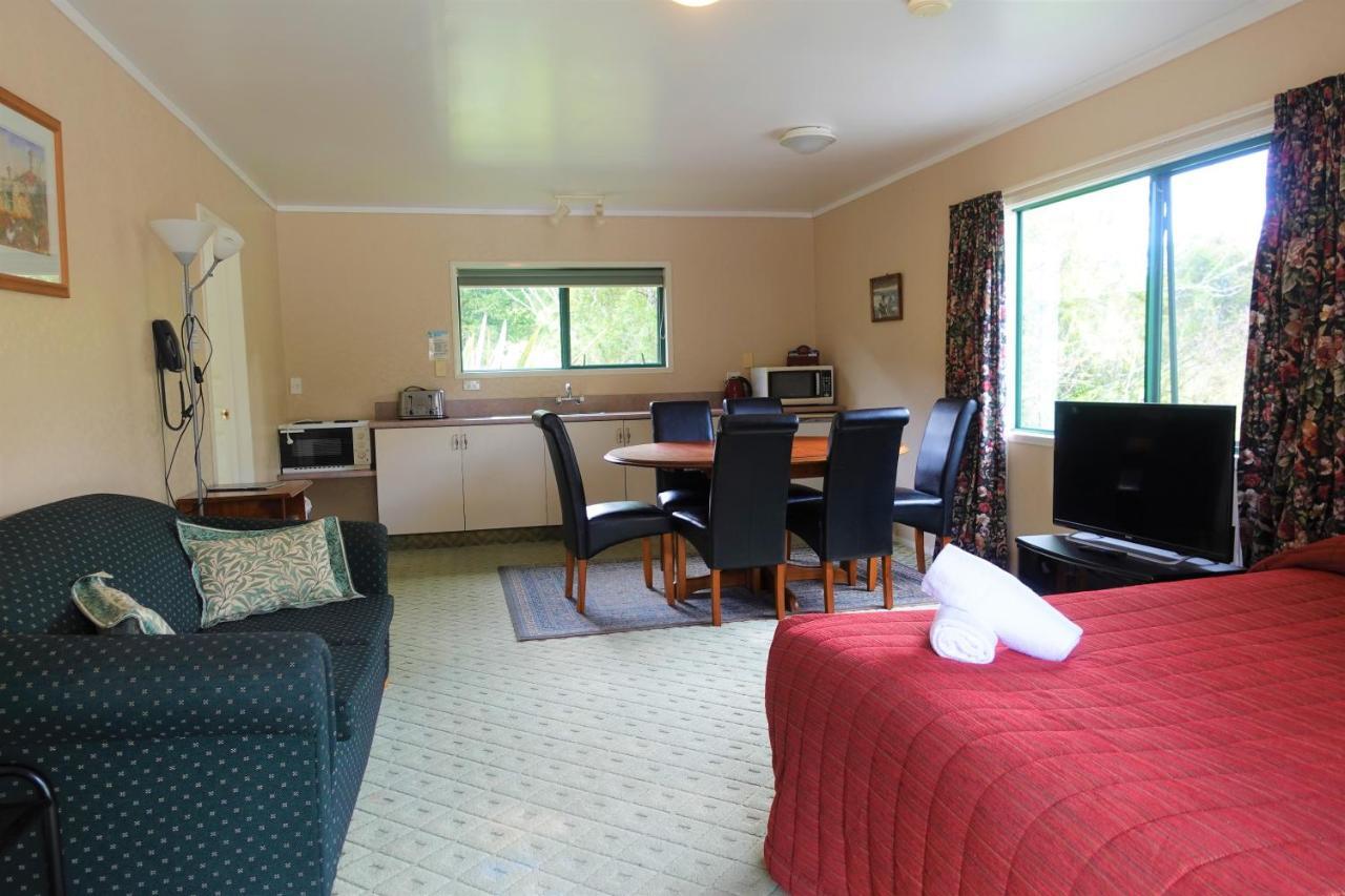 Kiwi Park Motels Мерчисон Экстерьер фото